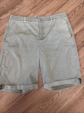 Ecru Shorts Size 8 NWOT